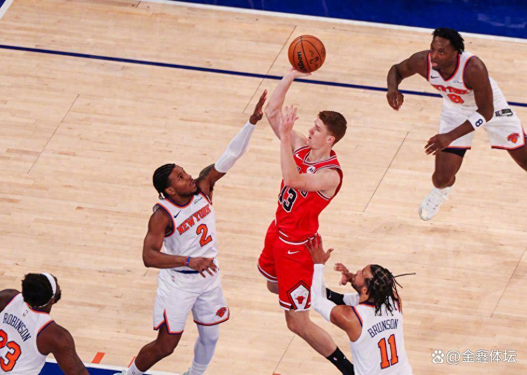 关于关键时刻NBA总决赛传出新动向；纽约尼克斯扳平良机；管理层表态：媒体盛赞；团队化学反应显著的信息