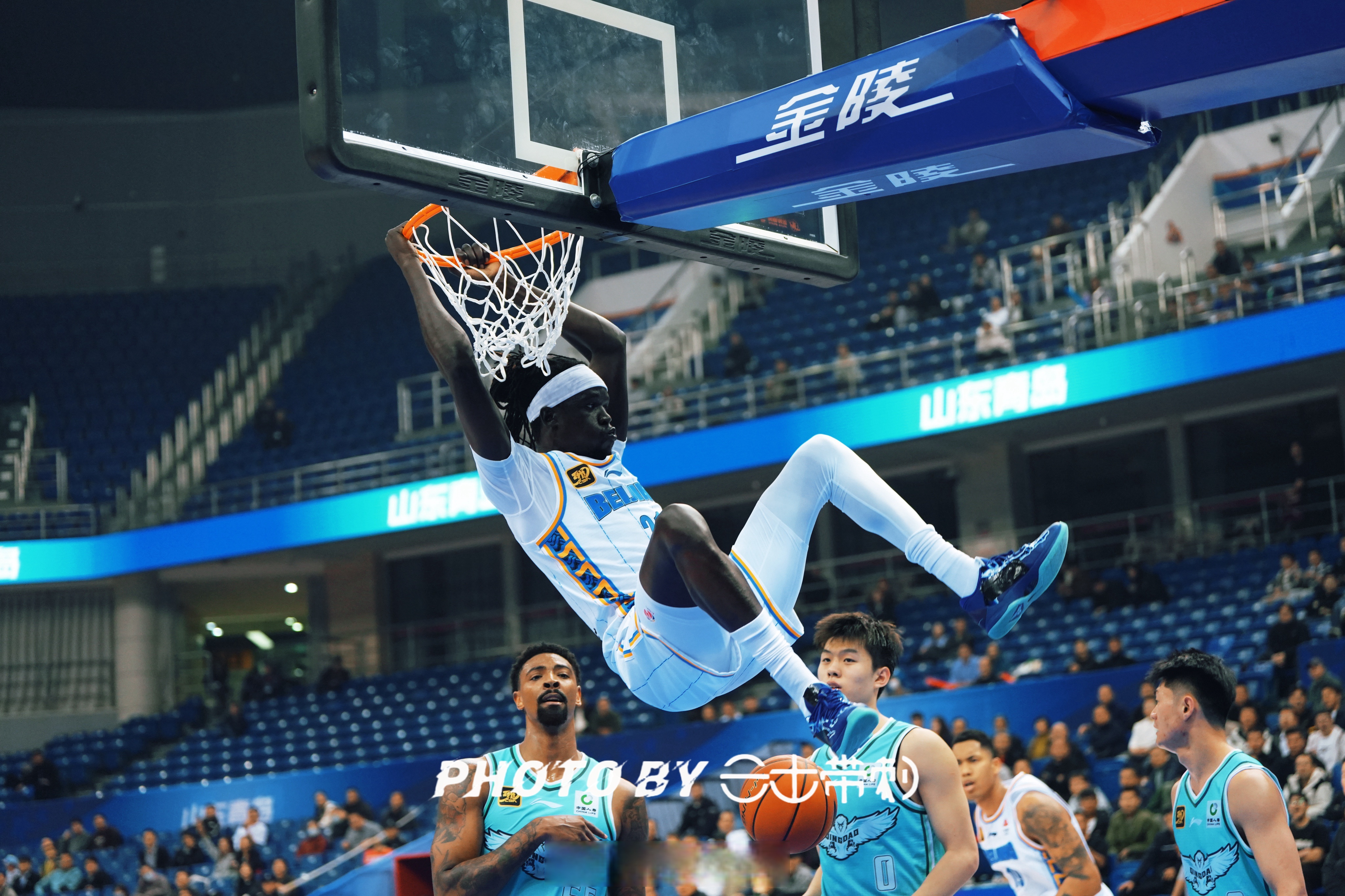 包含清晨体能课后；北京首钢内部沟通备战欧篮联；信心回归；训练强度明显提升的词条-爱游戏下载